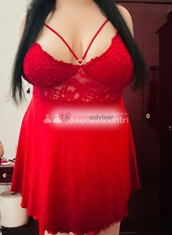 Fatima Curvy
